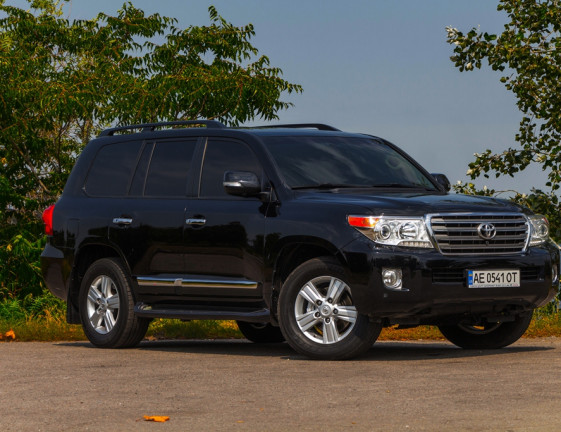 Toyota Land Cruiser 200 PREMIUM 2014