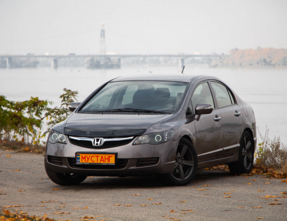 Honda Civic Hybrid 1