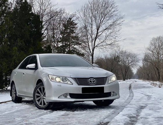 Toyota Camry 2012 1