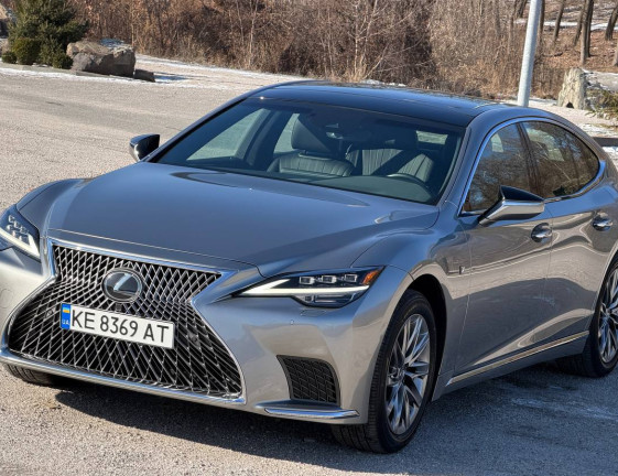 Lexus LS 2020